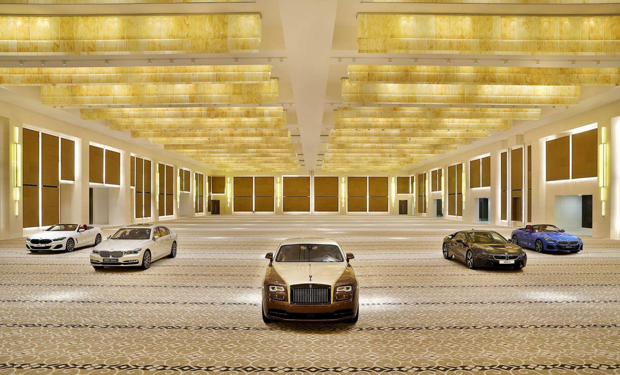 Hilton Riyadh Hotel & Residences Kültér fotó The car park