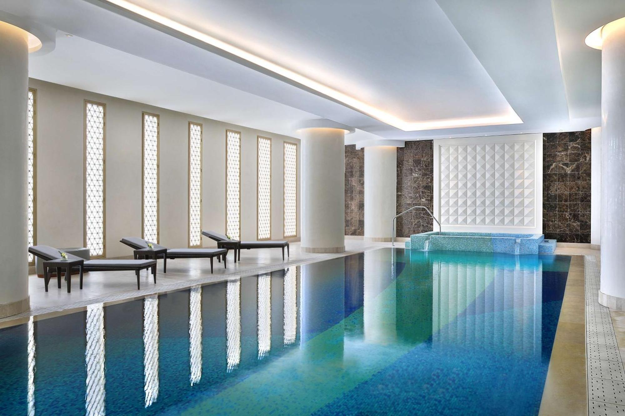 Hilton Riyadh Hotel & Residences Kültér fotó The Spa at The Westin